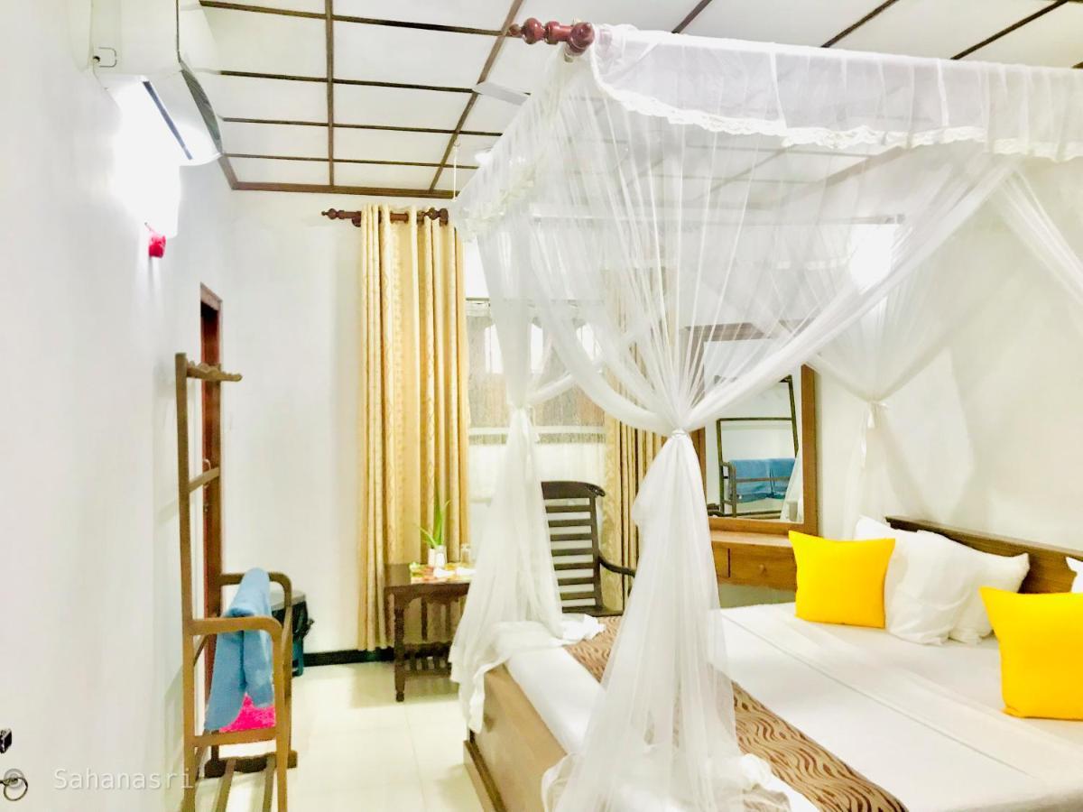 Sahana Sri Villa 벤토타 외부 사진