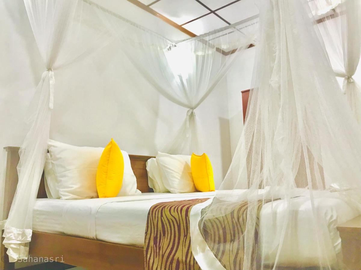 Sahana Sri Villa 벤토타 외부 사진